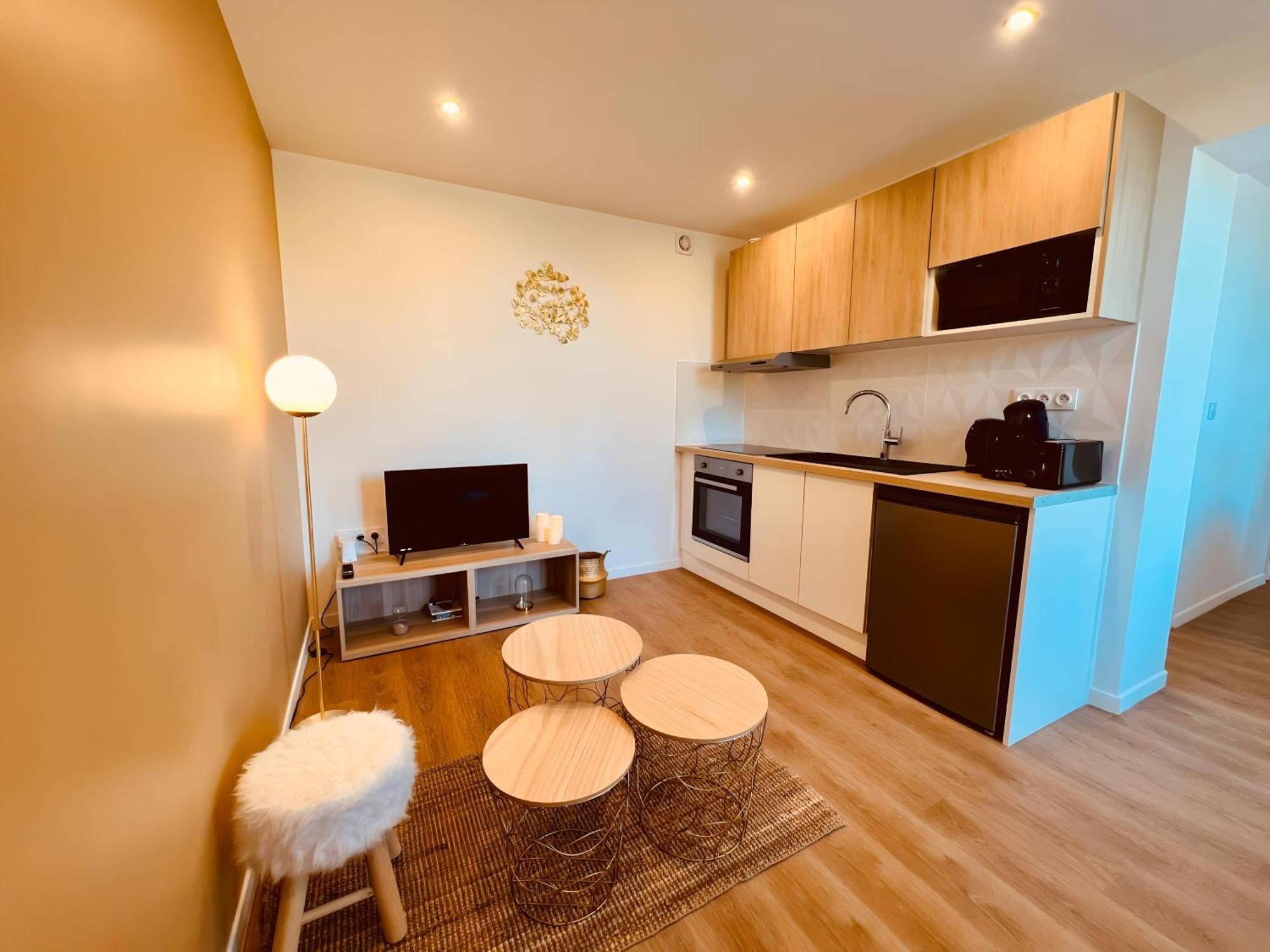 Montluçon Le Golden Garden - Home Homy מראה חיצוני תמונה
